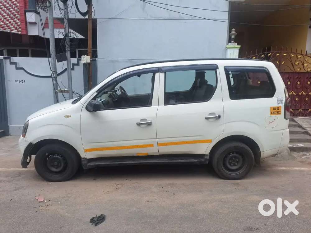 Mahindra Xylo D4