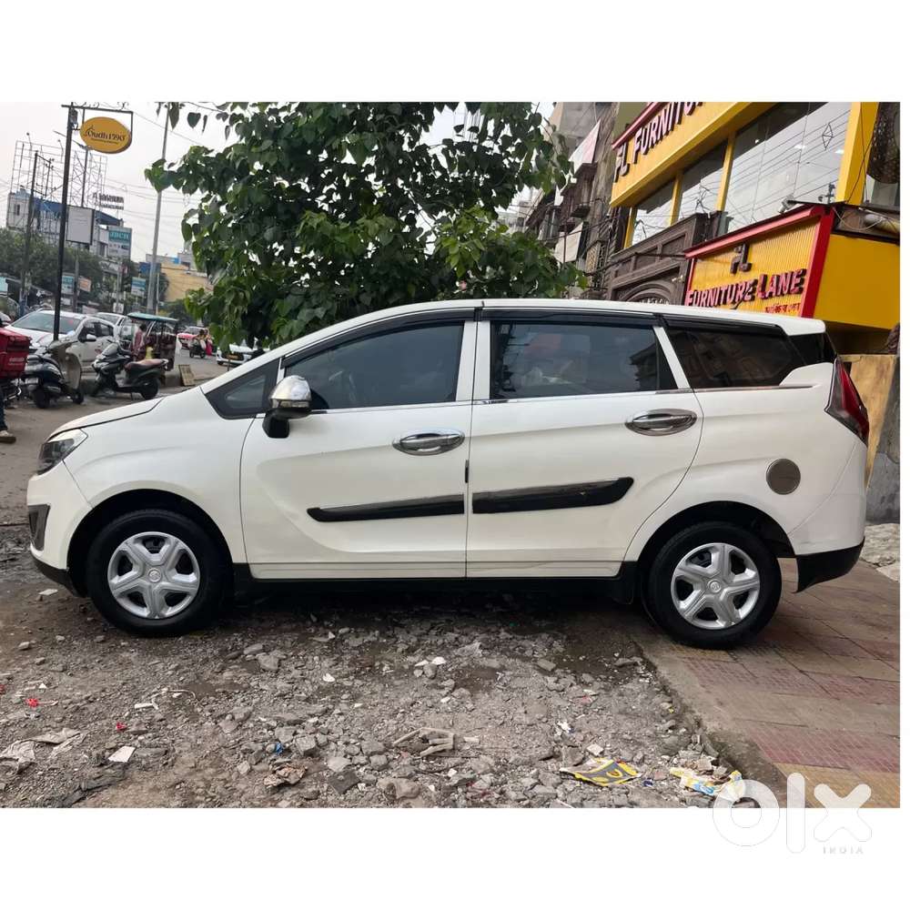Mahindra Marazzo M4 8str, 2019, Diesel