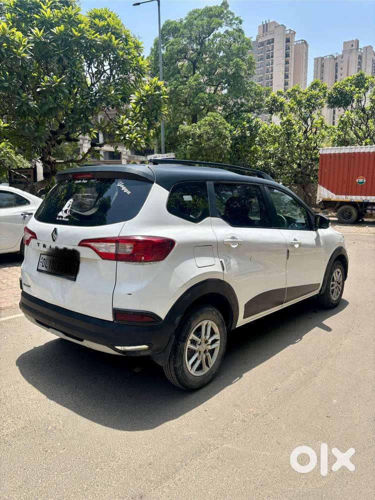 Renault Triber Rxt, 2022, Petrol