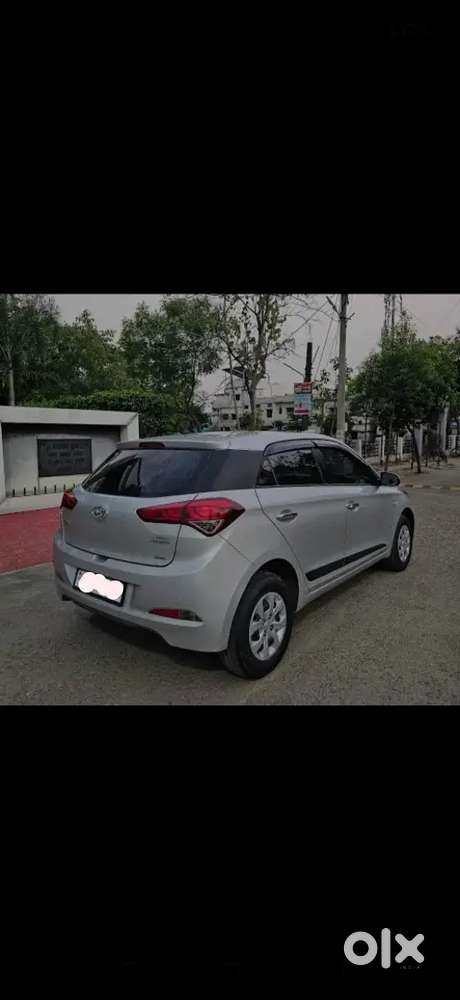 Hyundai I20 2016 Car Up32 Registration