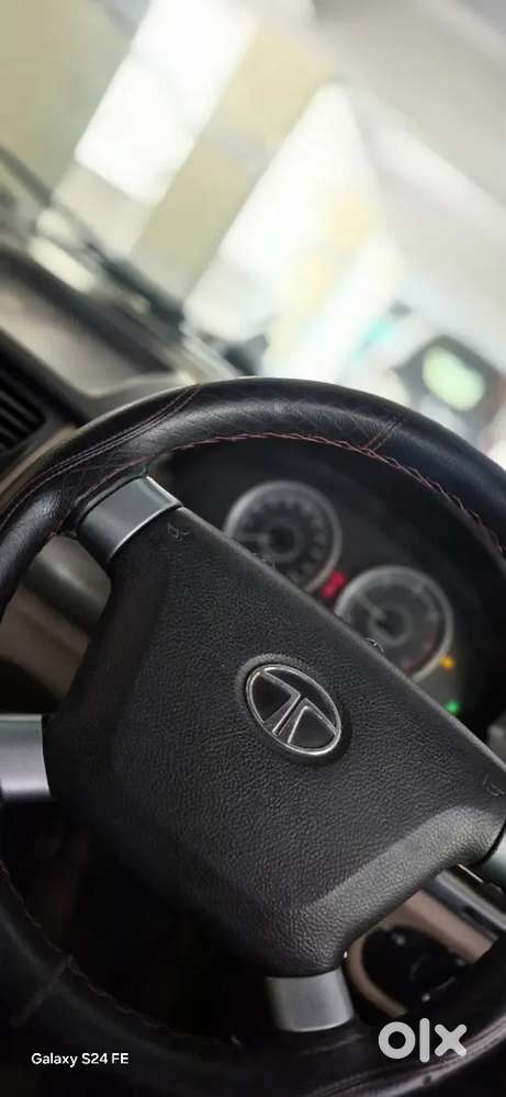 Tata Safari Storme 2013