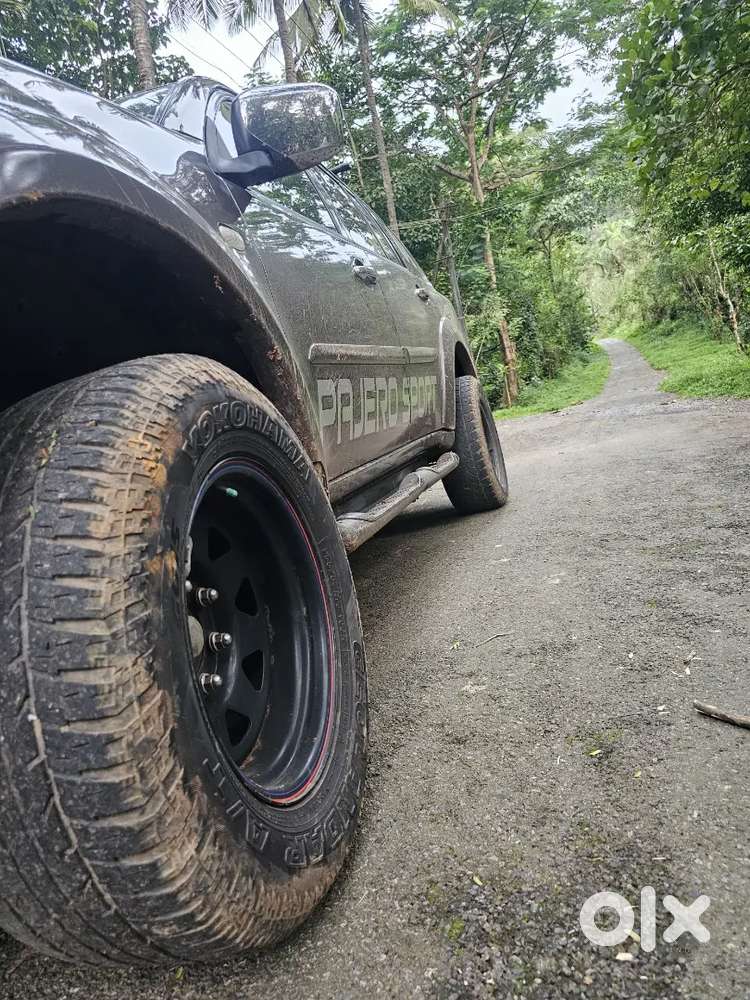 Mitsubishi Pajero Sport 2012