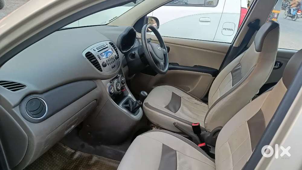 Hyundai I10 2013 Petrol Beige Color Well Maintained