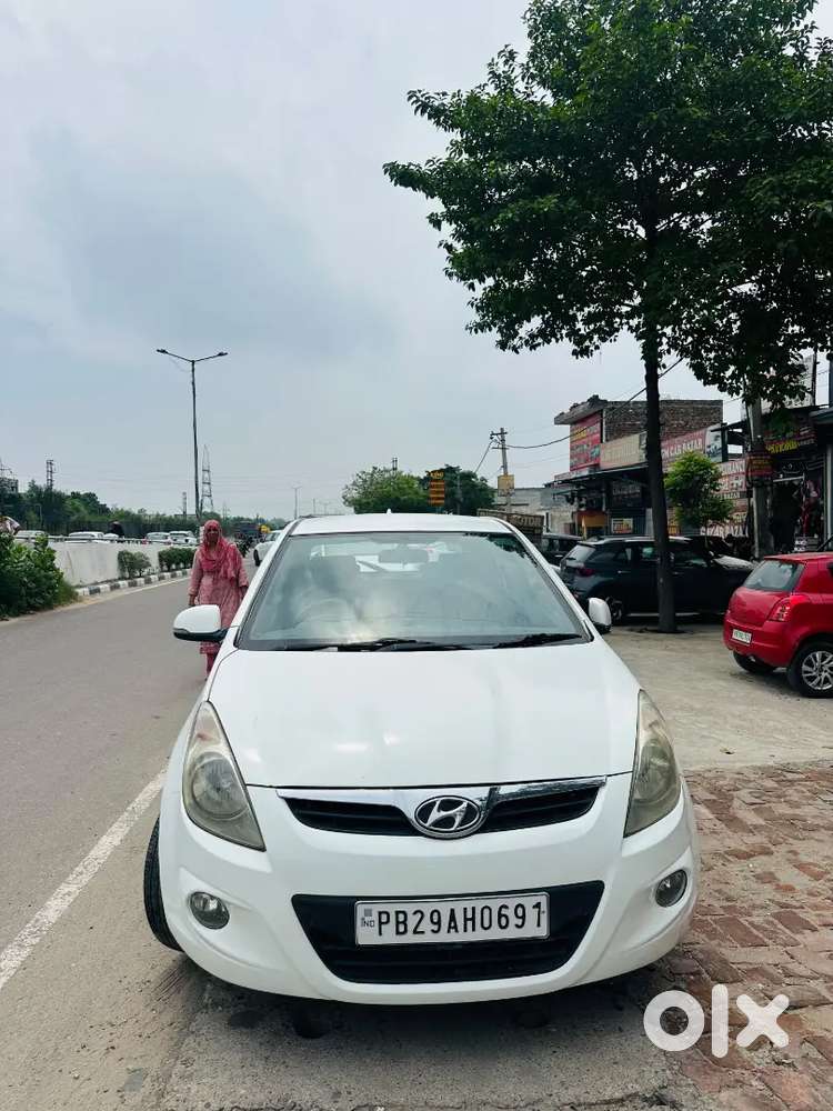 Hyundai I20 1.2 Asta 2010 Petrol