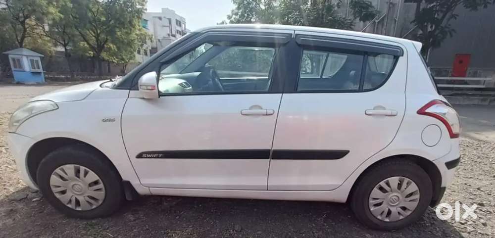Maruti Suzuki Swift 2012 Diesel 126500 Km Driven