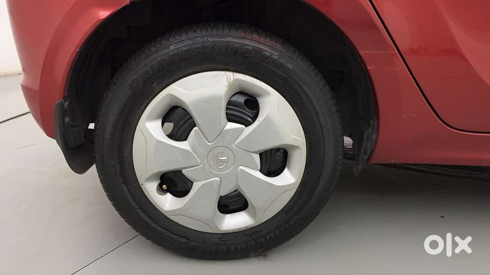 Tata Tiago 1.2 Revotron Xt, 2017, Petrol
