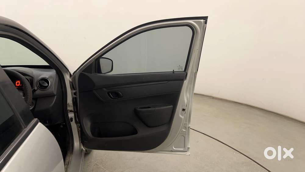 Renault Kwid 2019-ongoing 1.0 Rxt (o), 2016, Petrol
