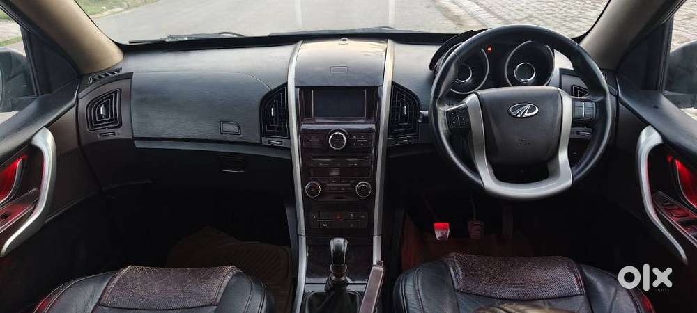 Mahindra Xuv500 W8 Dual Tone, 2012, Diesel