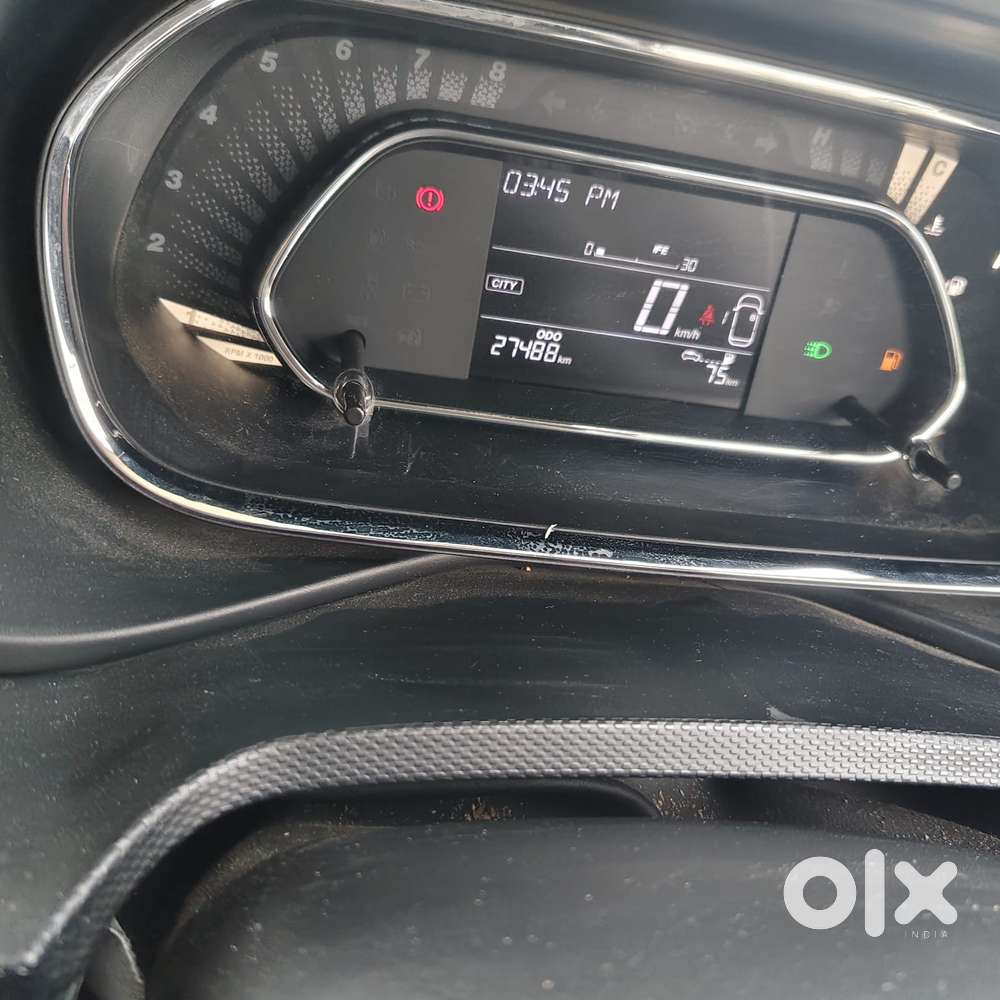 Tata Nexon 1.2 Revotron Xt, 2025, Diesel