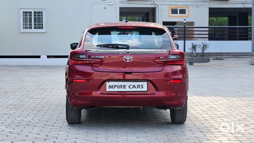 Toyota Glanza V Cvt, 2023, Petrol