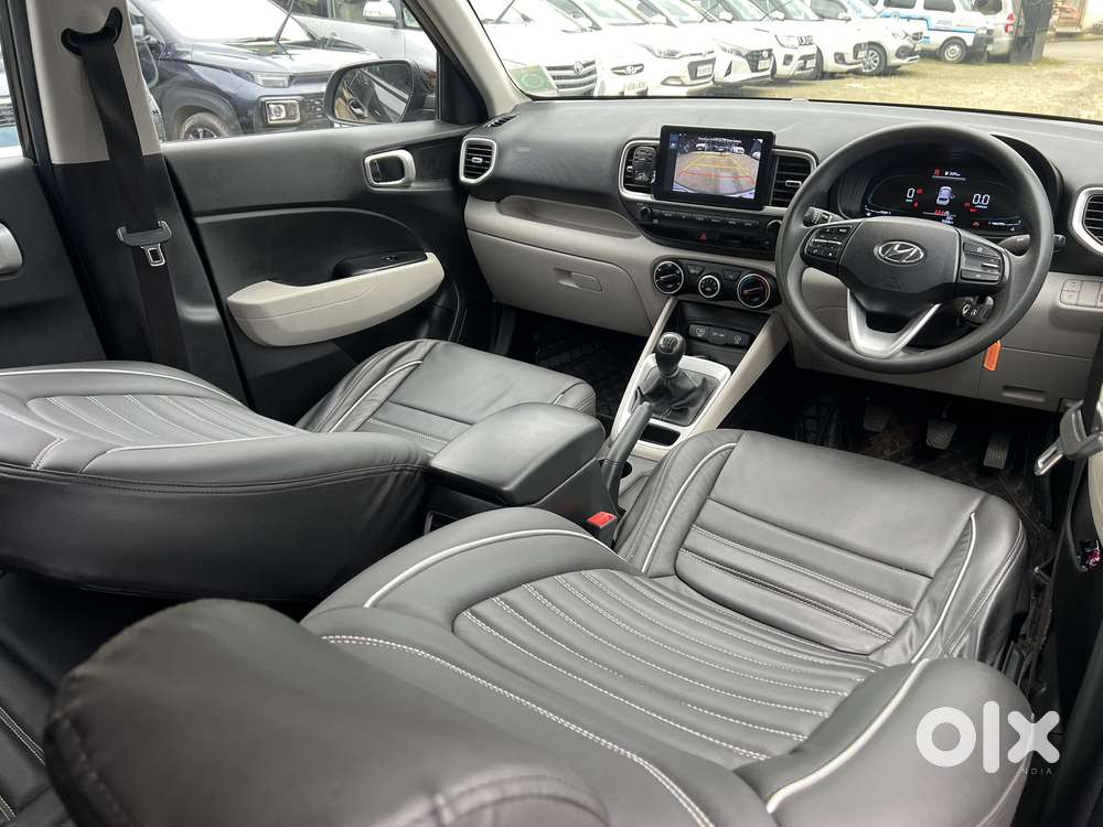 Hyundai Venue S (o) 1.2 Petrol Knight Edition, 2024, Petrol