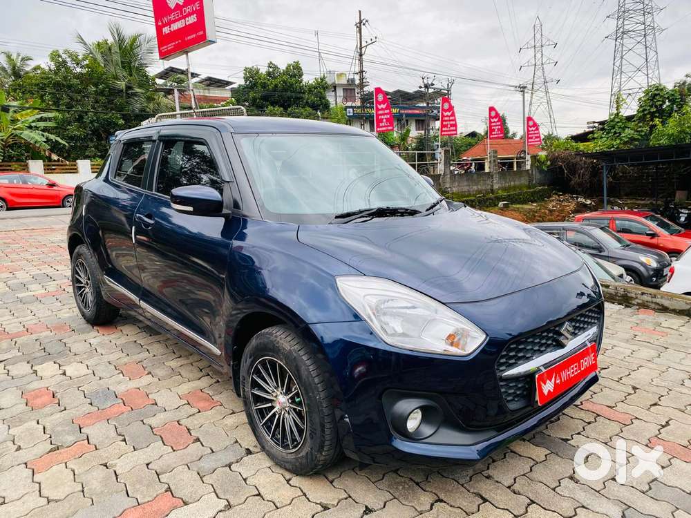 Maruti Suzuki Swift Vxi + Manual, 2022, Petrol
