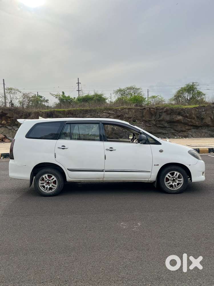 Toyota Innova 2008 Diesel 8 Seater