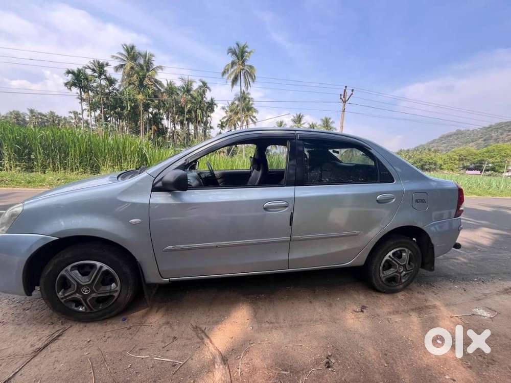 Toyota Etios 2010-2012 G, 2011, Petrol