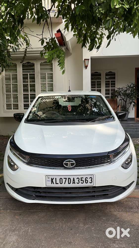 Tata Altoz 2023 Luxe Petrol