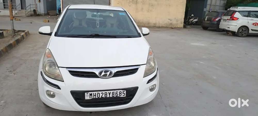 Hyundai I20 Asta Top Model 
2010 Passing Done Till 2030
3rd Owner