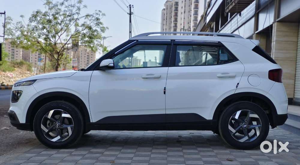 Hyundai Venue Sx Opt Turbo, 2021