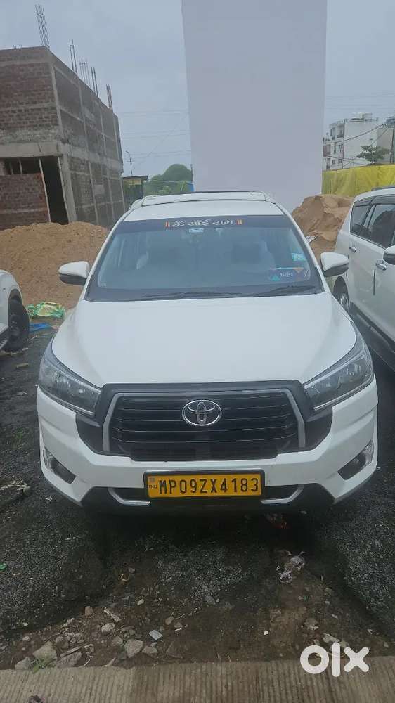Toyota Innova Crysta 2023 Diesel 140000 Km Driven
