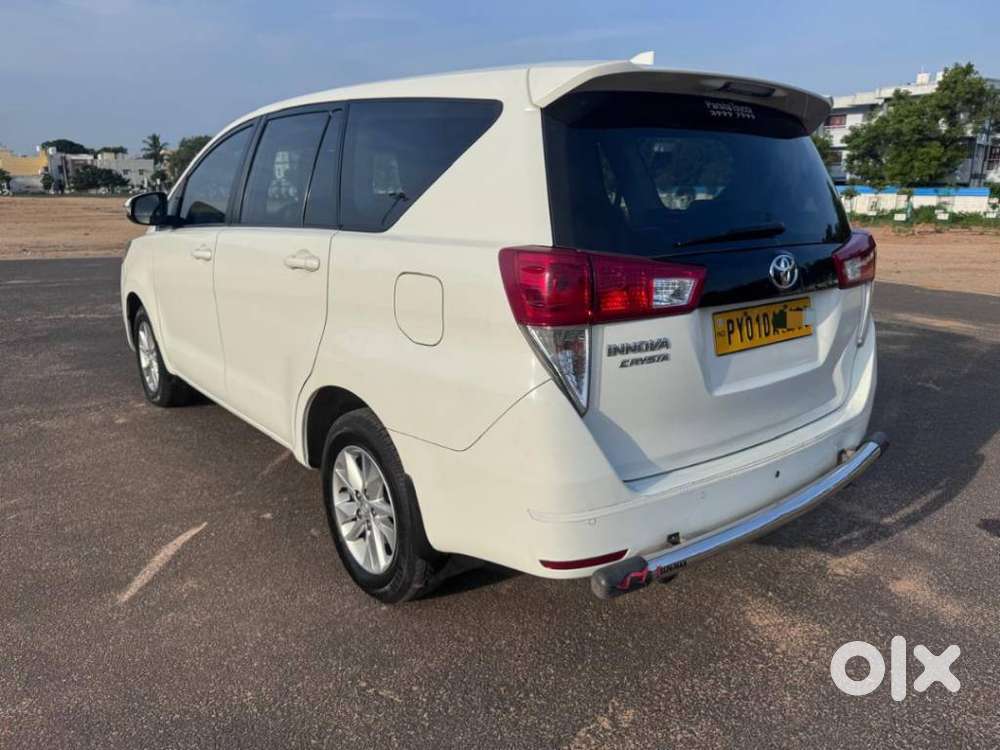 Toyota Innova Crysta 2.4 G Mt, 2023, Diesel