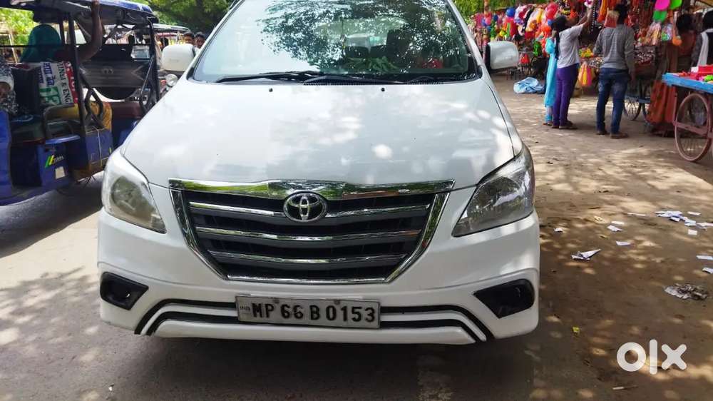 Toyota Innova 2014 Diesel Well Maintained