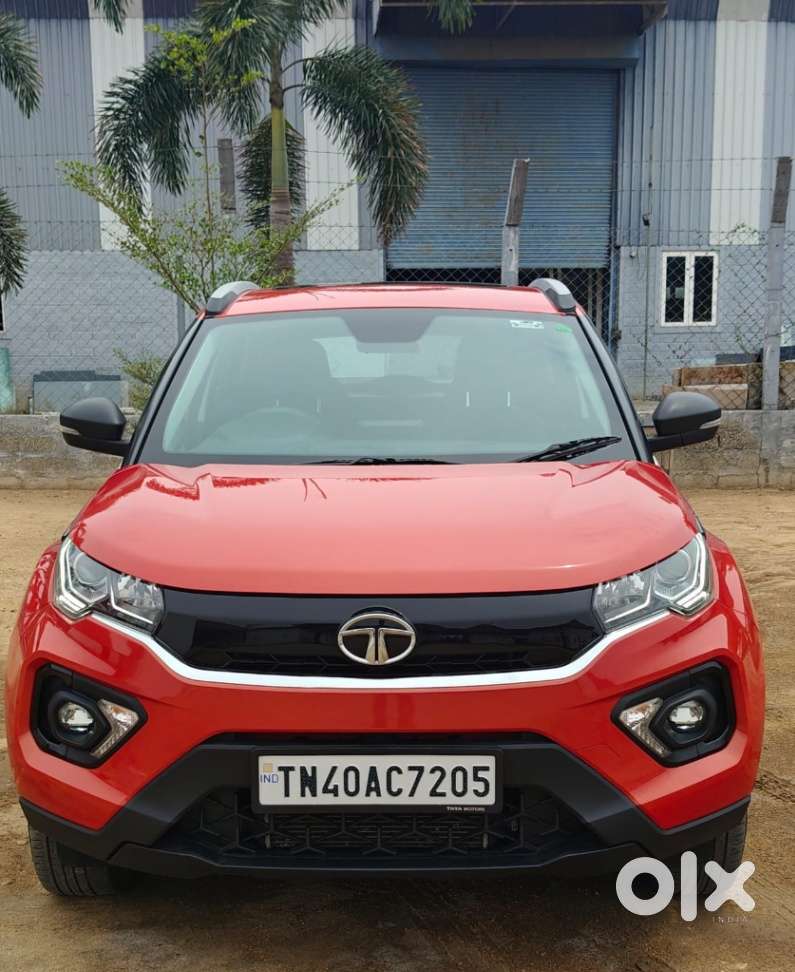 Tata Nexon, 2023, Petrol