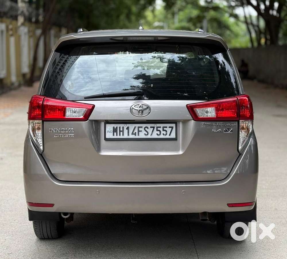 Toyota Innova Crysta 2.4 Vx Mt 8s, 2016, Diesel