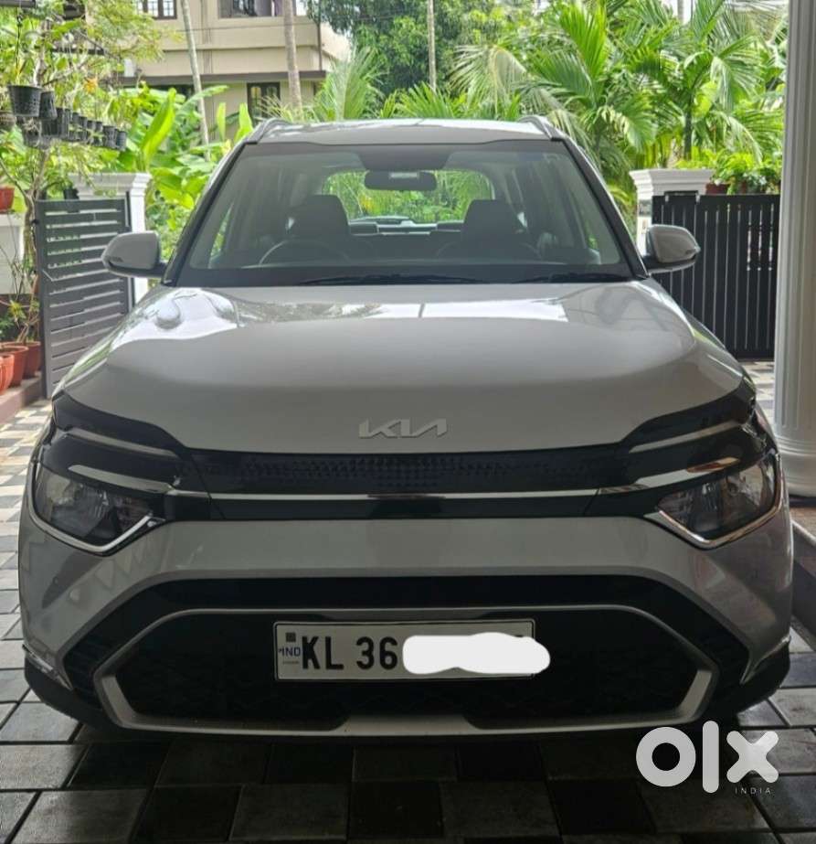 Kia Carens 1.4 Prestige Plus Turbo 7 Str, 2022, Petrol