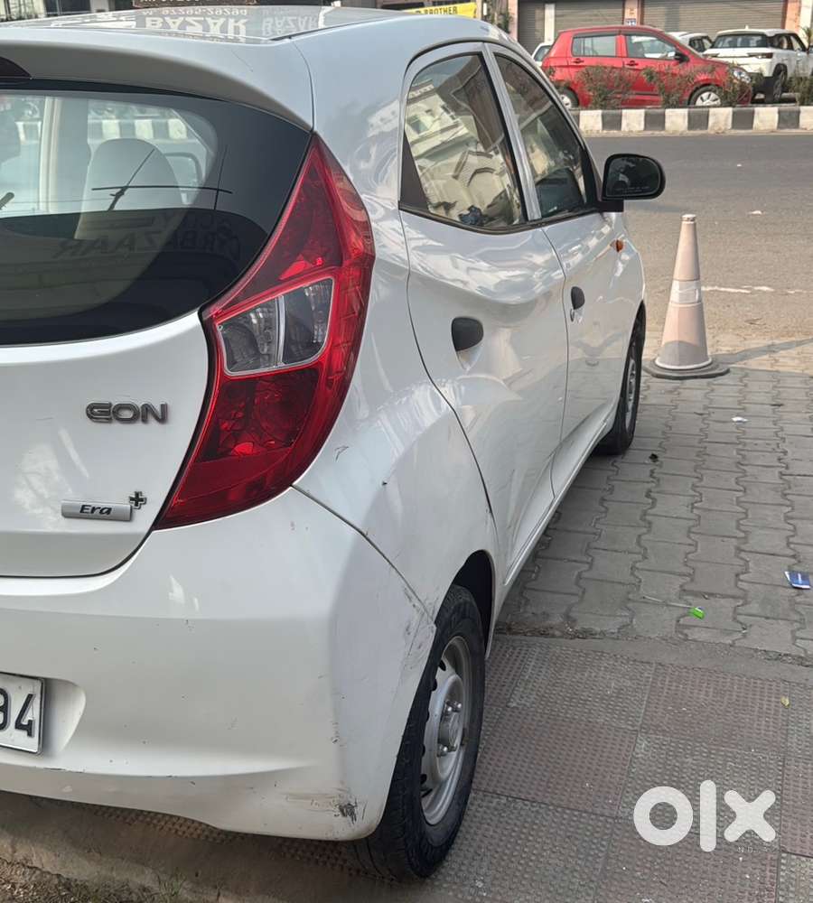 Hyundai Eon Petrol Manual 2nd Owner 2014