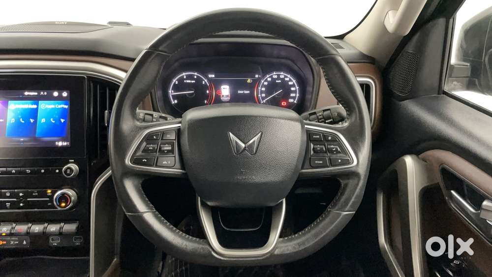 Mahindra Scorpio-n 2.0 Z8 L Petrol At 7 Str, 2022, Petrol