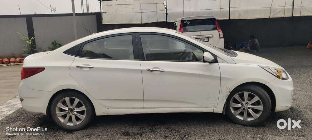 Hyundai Petrol Car 2013