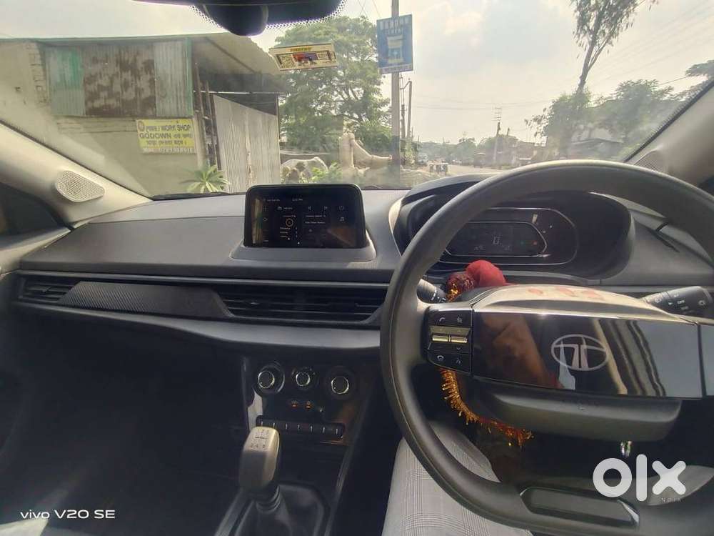 Tata Nexon Smart Plus S 1.2 Revotron Petrol 5 Mt, 2023, Petrol