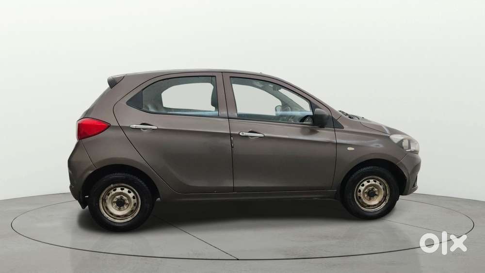 Tata Tiago Xe, 2019, Petrol
