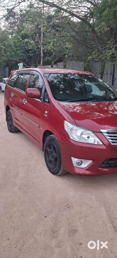 Toyota Innova 2.5 Z Diesel 7 Seater, 2012, Diesel