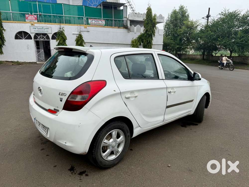 Hyundai I20 Sportz Petrol 2011
