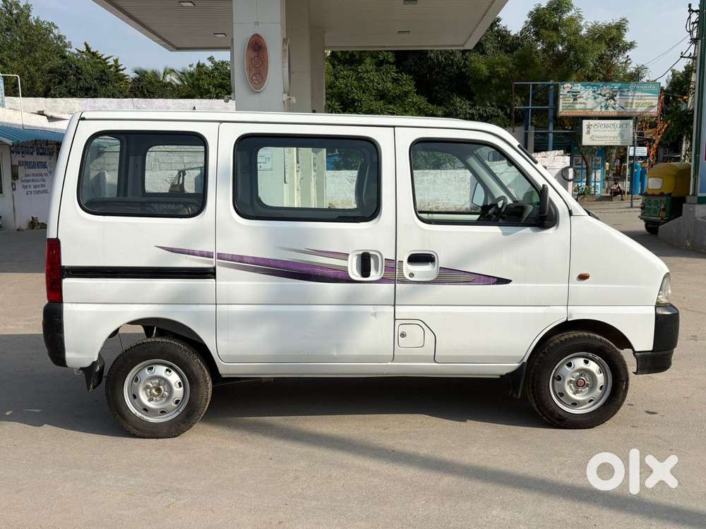 Maruti Suzuki Eeco 7 Seater Standard, 2016, Petrol