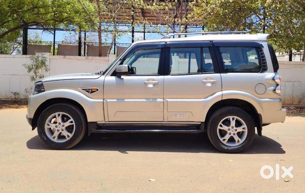 Mahindra Scorpio S10 7 Seater, 2015, Diesel