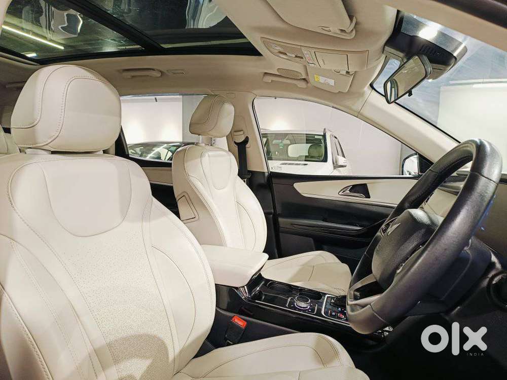 Mahindra Xuv700 2.2 Ax 7 Diesel At Luxury Pack Str, 2023, Diesel