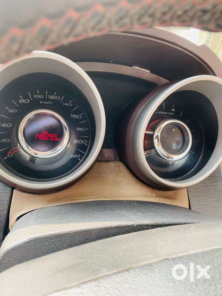 Mahindra Xuv500 2013