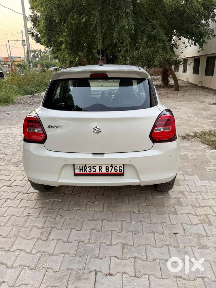 Maruti Suzuki Swift Vxi + Manual, 2020, Petrol