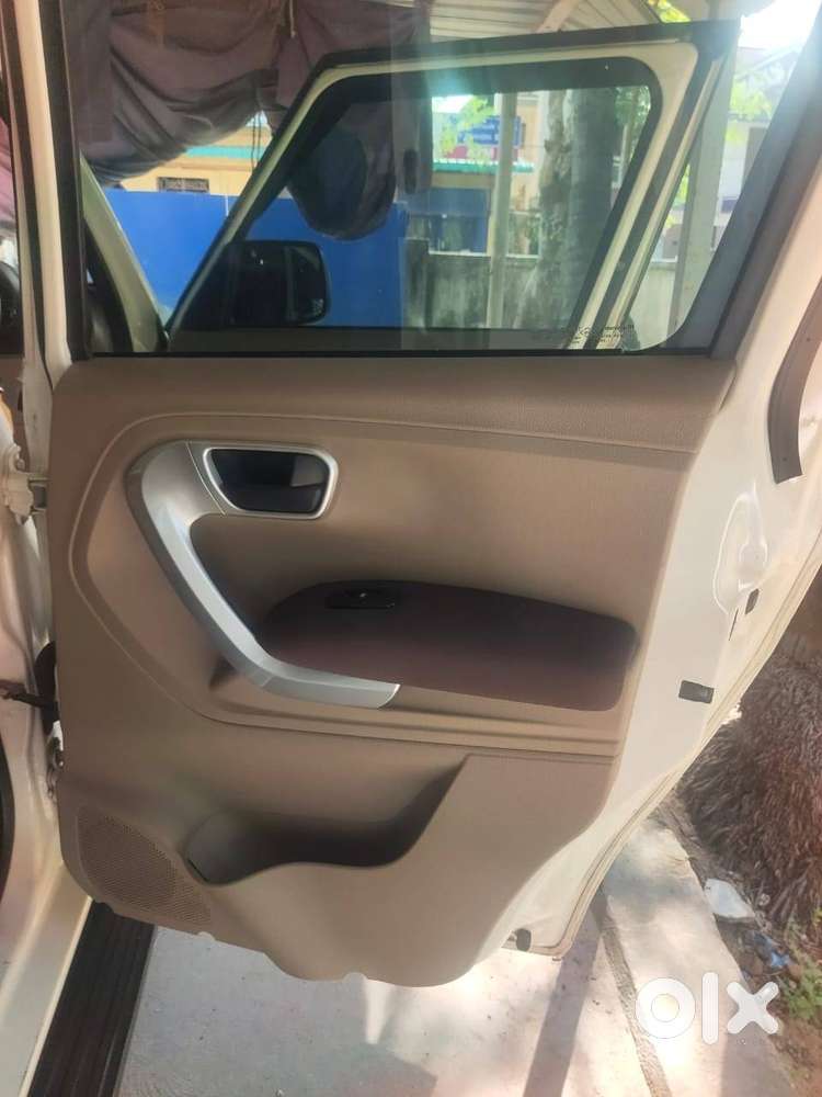 Mahindra Tuv300 Diesel  Well Maintained  Excellent Condition