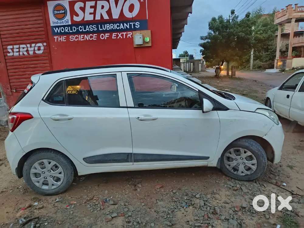 Hyundai Grand I10 Sportz 2017 Diesel Manual