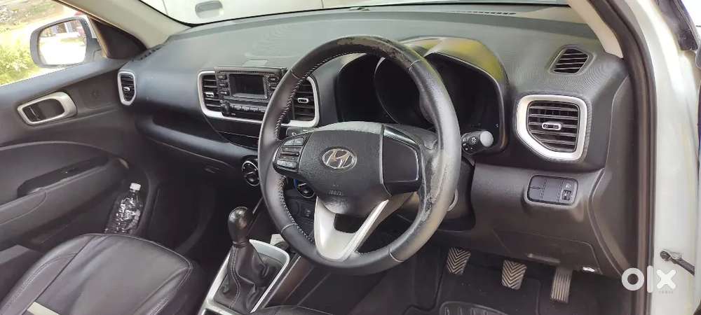 Hyundai Venue 2021 Petrol Well Maintained