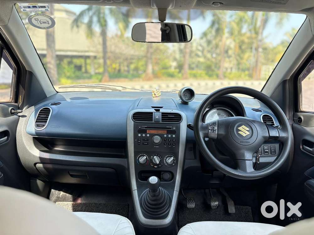 Maruti Suzuki Ritz Zxi, 2011, Petrol