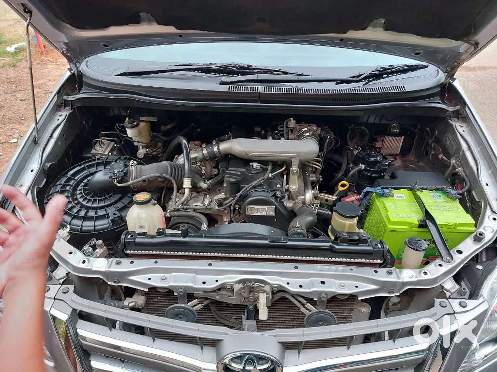 Toyota Innova 2.5 V 2016