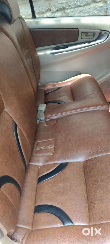 Toyota Innova 2010 Diesel 7 Str