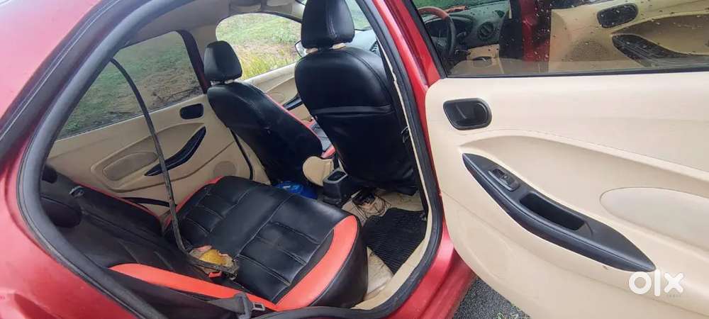Ford Aspire 2017 Titanium Blu