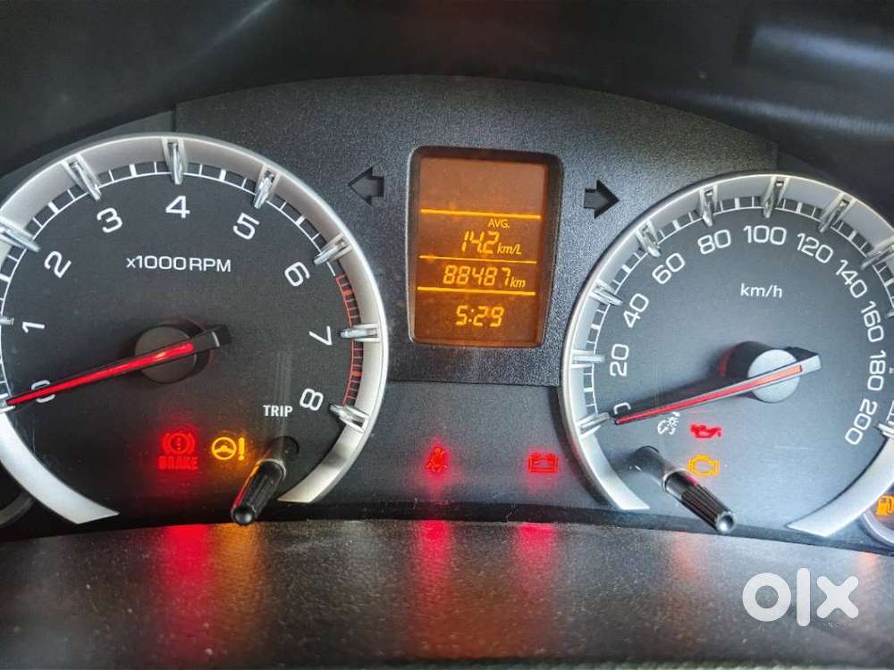 Maruti Suzuki Swift Vxi Optional, 2015, Petrol