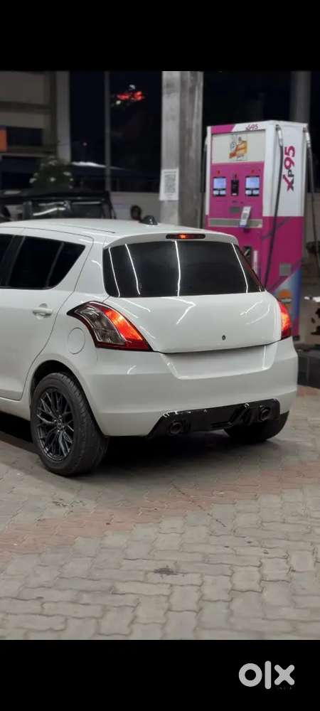 Swift Type 2 
Model 2014
Kilometre 102000
New Insurance 
New Tyre