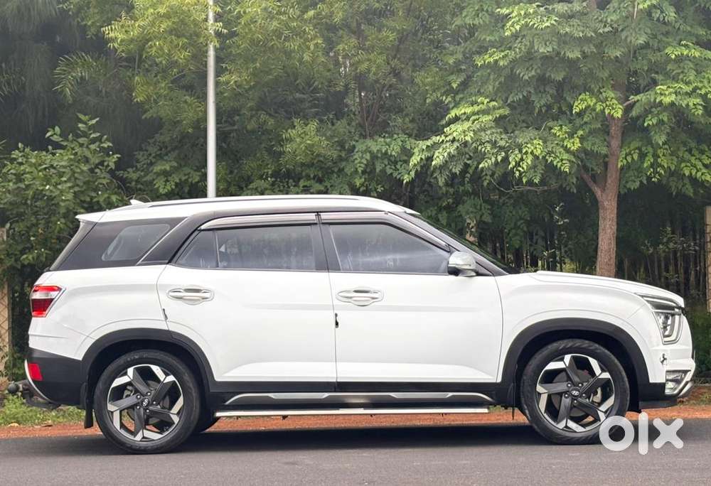 Hyundai Alcazar Platinum 7 Str 1.5 Turbo Petrol Adventure, 2023, Pet..