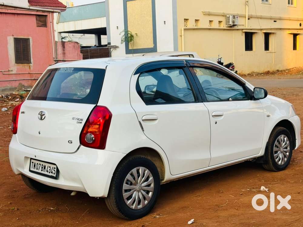 Toyota Etios Liva 2011 Petrol Well Maintained